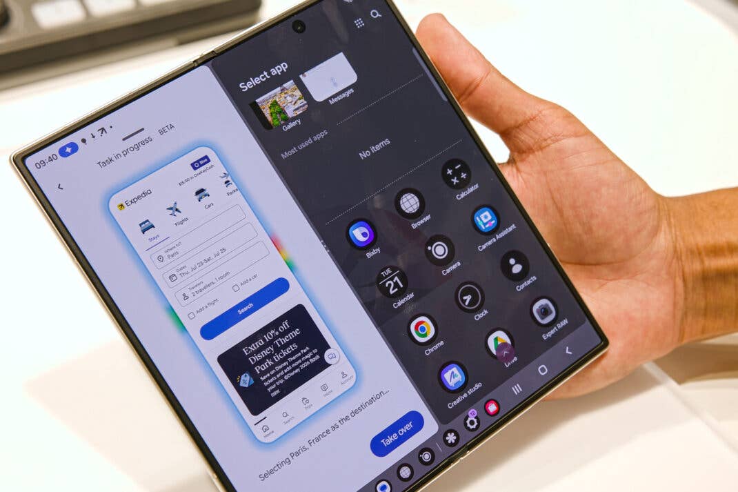 Samsung Galaxy Z Fold 8 Ultra mit aktivem KI-Agent
