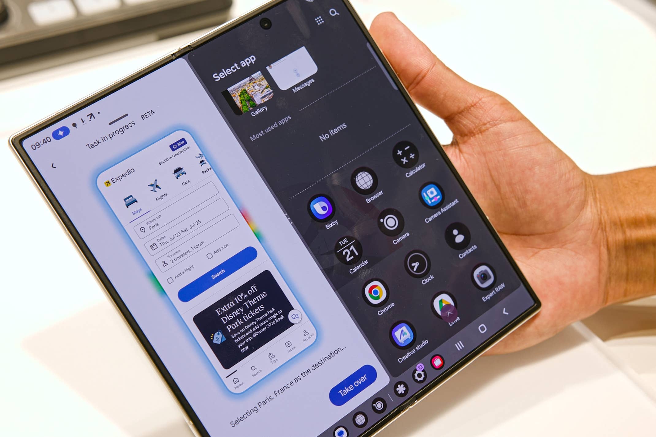Samsung Galaxy Z Fold 8 Ultra mit aktivem KI-Agent
