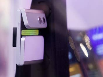 Samsungs asymmetrisches Tri-Flip Smartphone