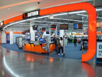 Eingang eines Saturn-Markts