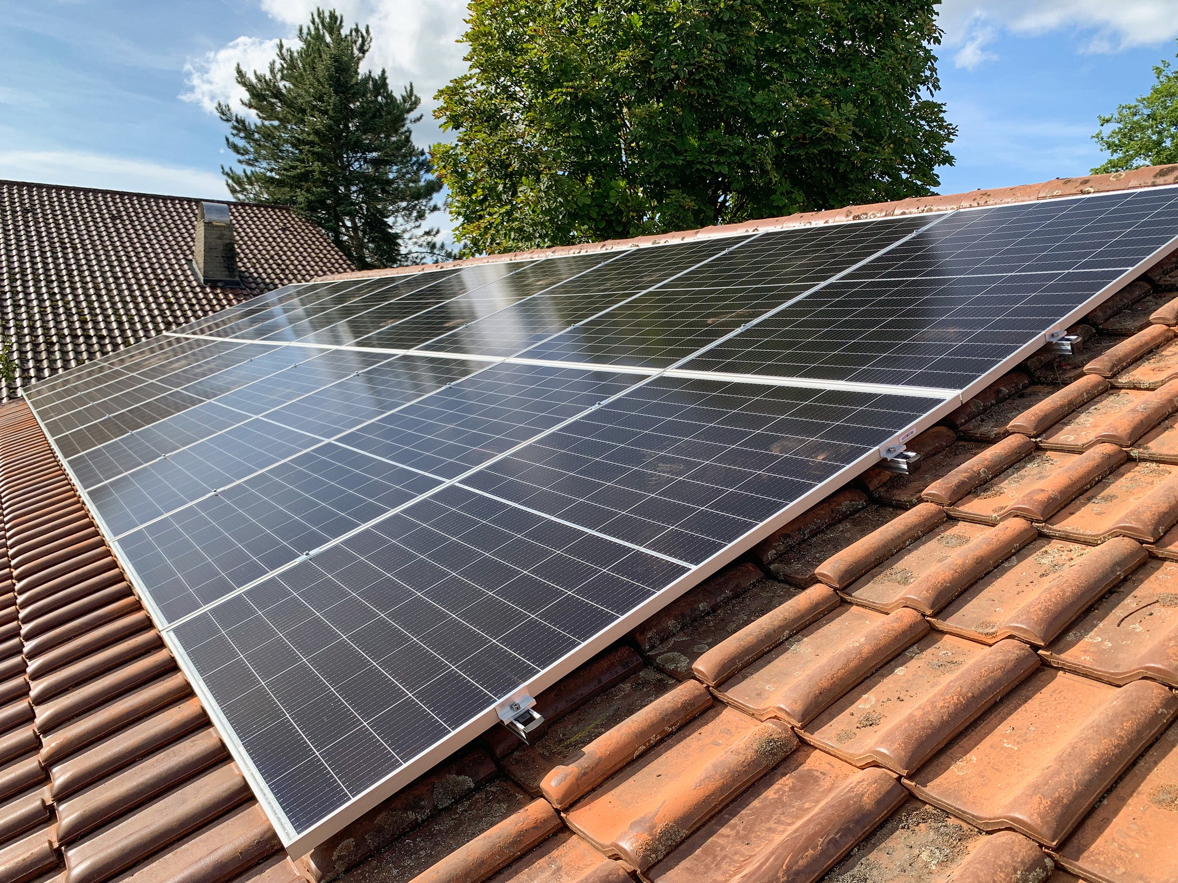Schlechtes Wetter, voller Akku: Forscher erfinden die Solarzelle für Regentage