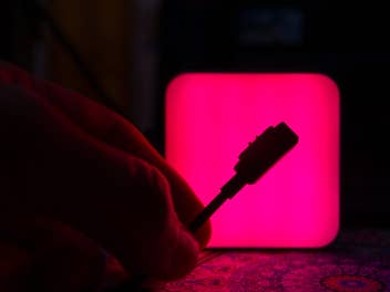 Schon wieder neue Stecker! Handys mit neuem Ladekabelanschluss kommen