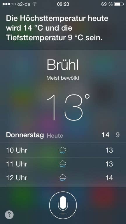 Screenshots zum Test der iOS-Sprachsteuerung Siri auf einem iPhone 5.