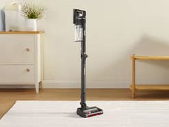 Shark Akkusauger, Black Friday