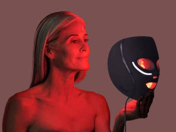 shark-cryoglow-led-maske Shark CryoGlow LED-Maske