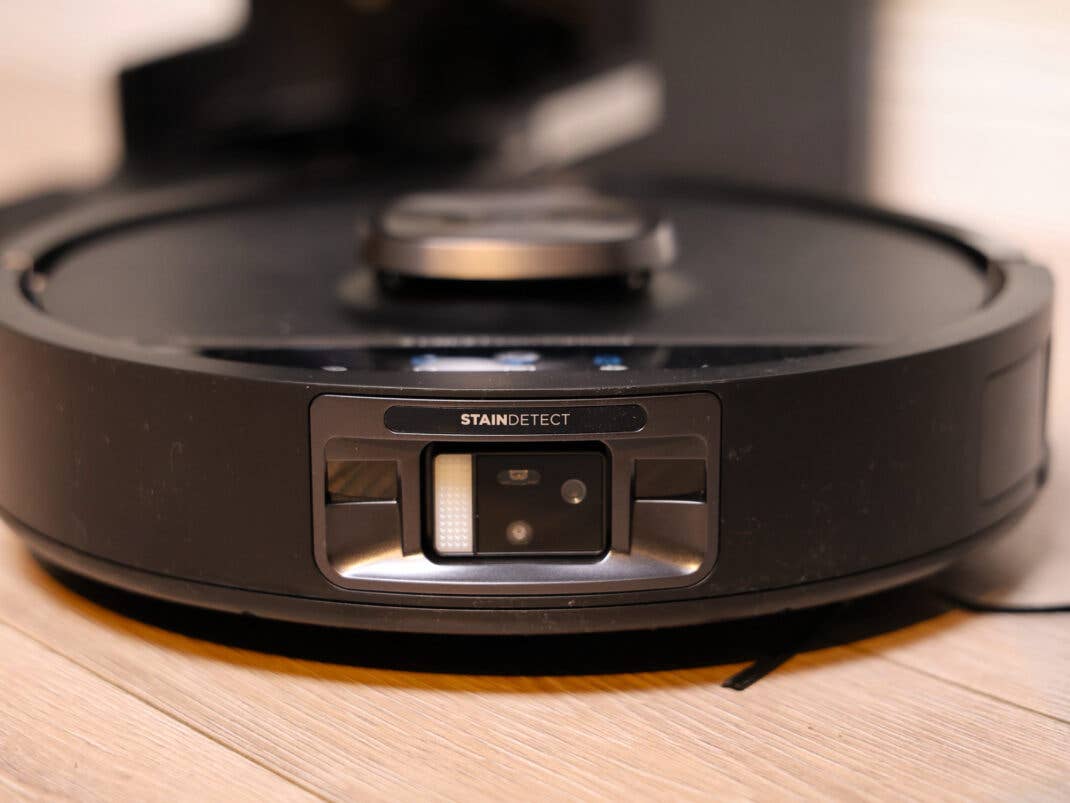 Shark PowerDetect UV Reveal