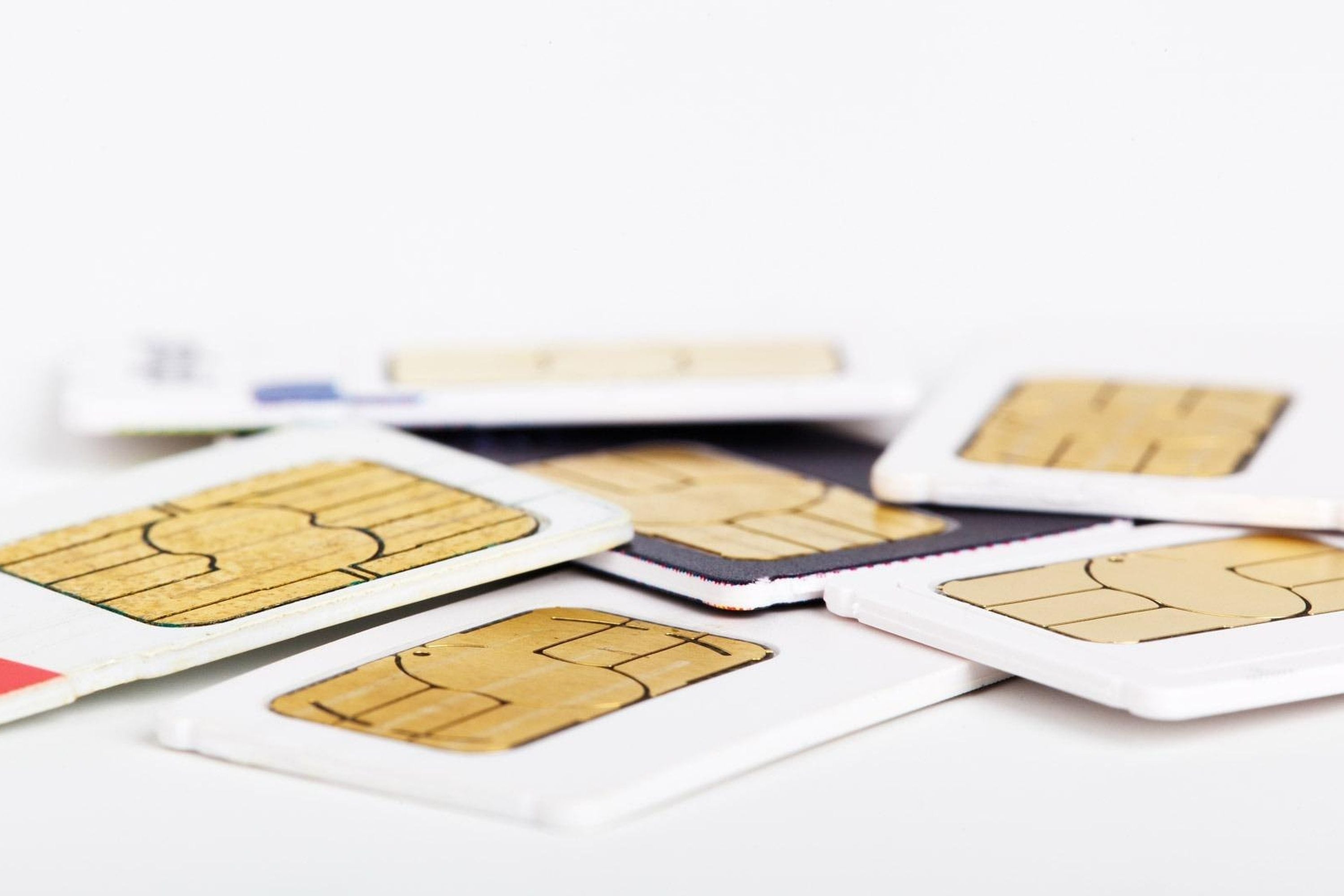 #SIM-Karte wird kostenpflichtig: Mobilfunk-Anbieter führt neue Gebühr ein