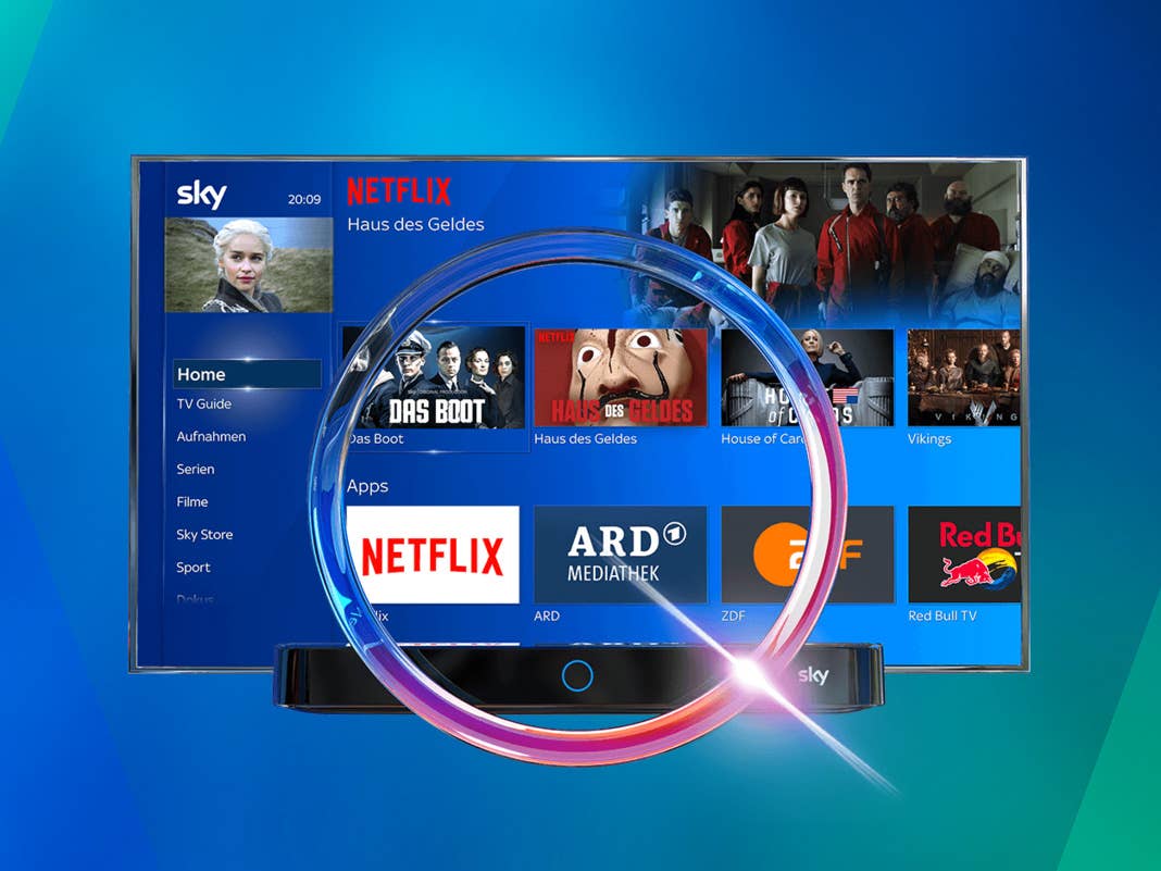 Sky Q mit Netflix auf einem Fernseher vor einem blauen Hintergrund