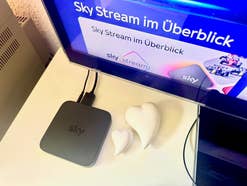 Sky Stream im Test: Auf dem Weg zum perfekten Fernsehen Sky Stream Box im Test von inside digital.