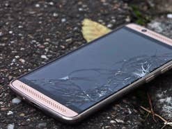 Smartphone mit kaputten Display