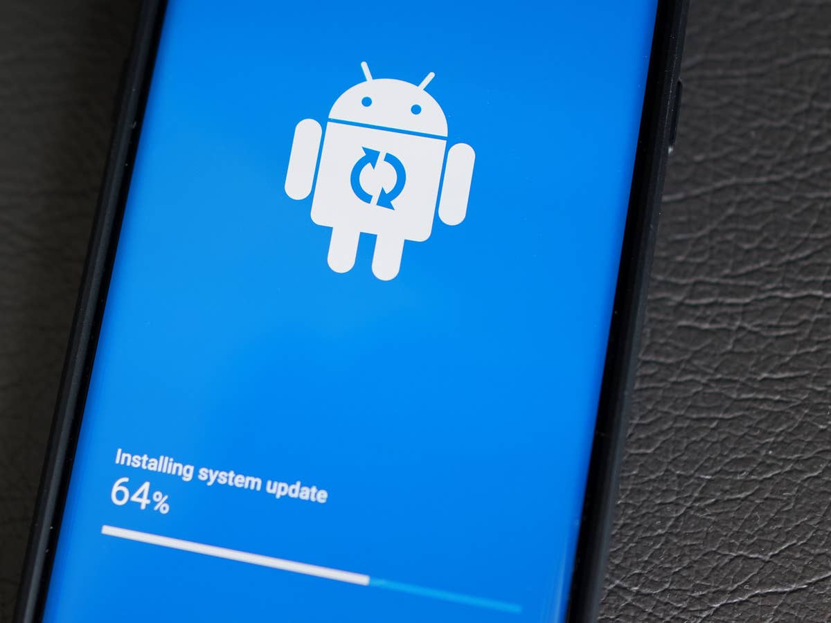 Update auf einem Smartphone läuft.