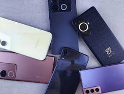 Smartphones verschiedener Hersteller unter anderem Samsung aufgefechert