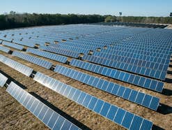 Solarkraftwerk auf Erde