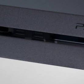 Foto: Spielekonsole Sony PlayStation 4 (500 GB)