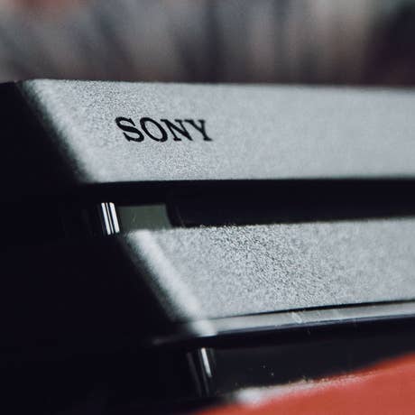 Foto: Spielekonsole Sony PlayStation 4 Pro