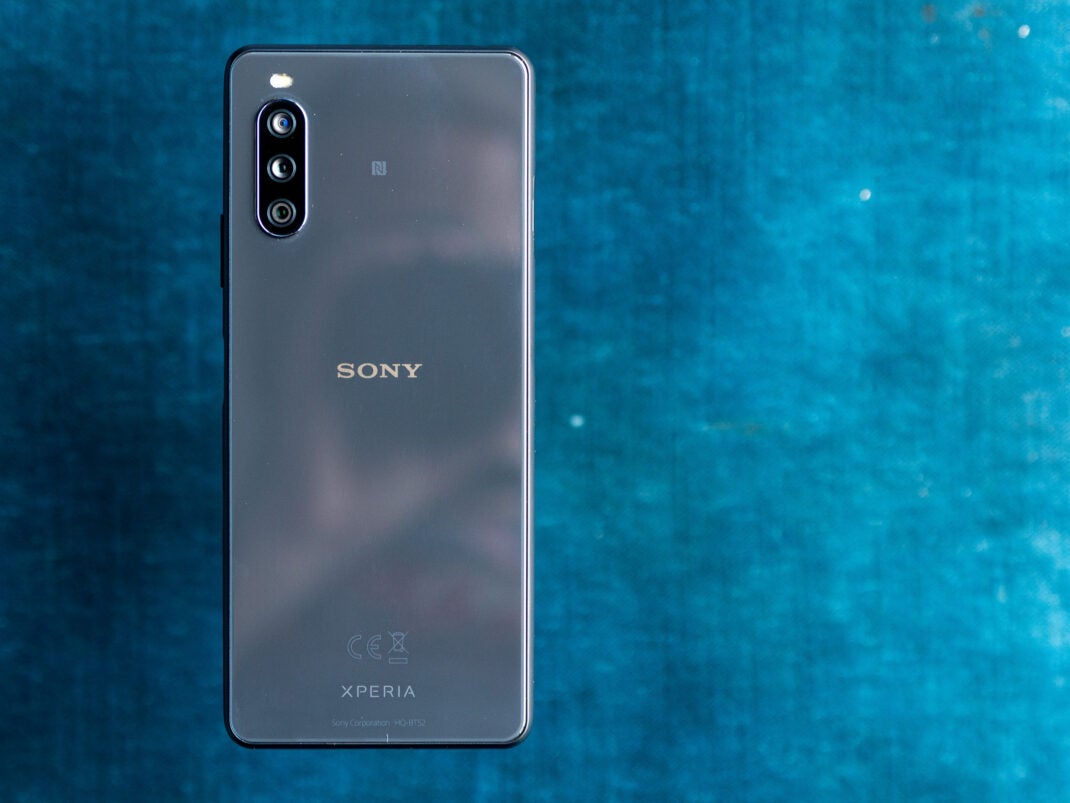 Schlichtes und zeitloses Design: Auch optisch kann das Sony Xperia 10 III punkten