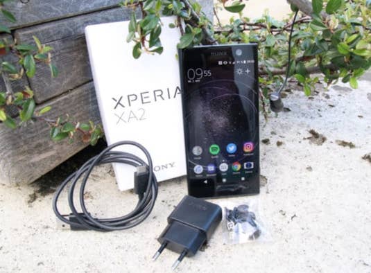 Sony Xperia XA2 Test Unboxing