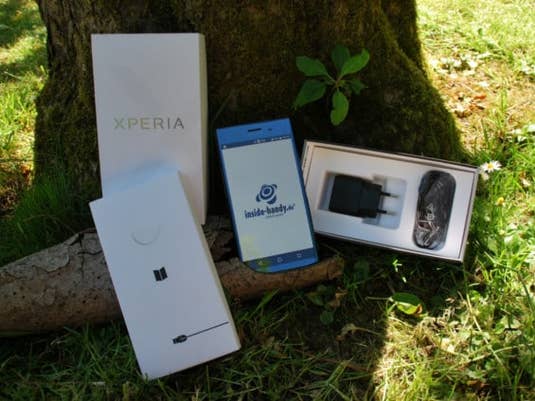 Sony Xperia XZ Premium Unboxing