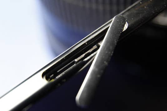 Sony Xperia Z5 Premium SIM-Kartenfach