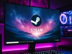 Ein Computer mit dem Steam-Logo