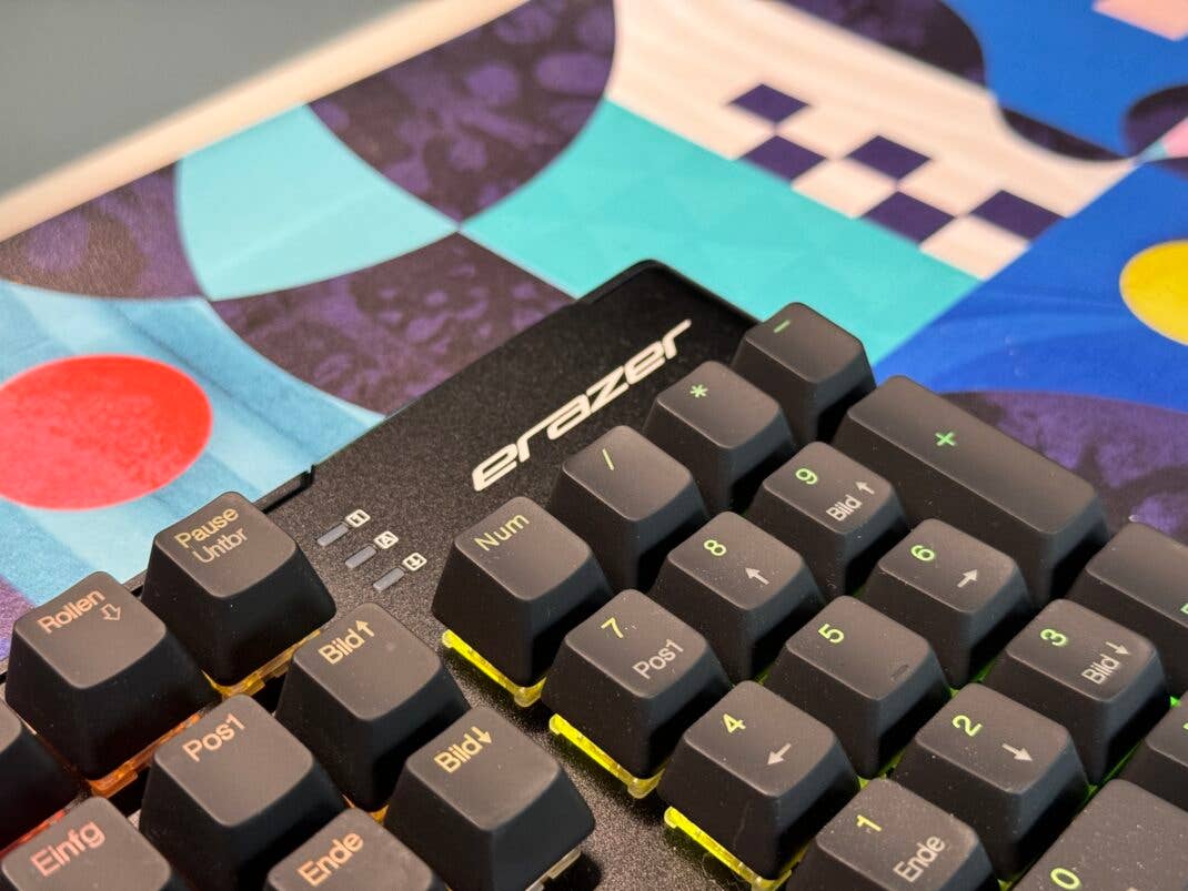 Ein Bild des Logos einer ERAZER Tastatur.