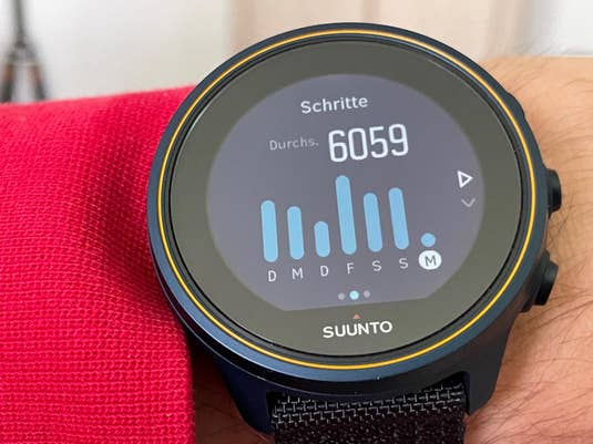 Suunto 9 Baro Titanium sichtbarer Display-Rand