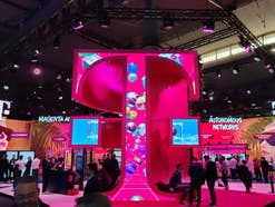 Das Telekom-Logo auf dem MWC