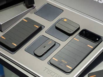 Verrückte Idee, aber genial: Das Baukasten-Handy ist da