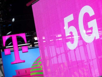 Telekom-Messestand mit 5G-Banner