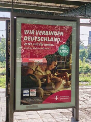 Aktuelles Werbe-Plakat der Telekom
