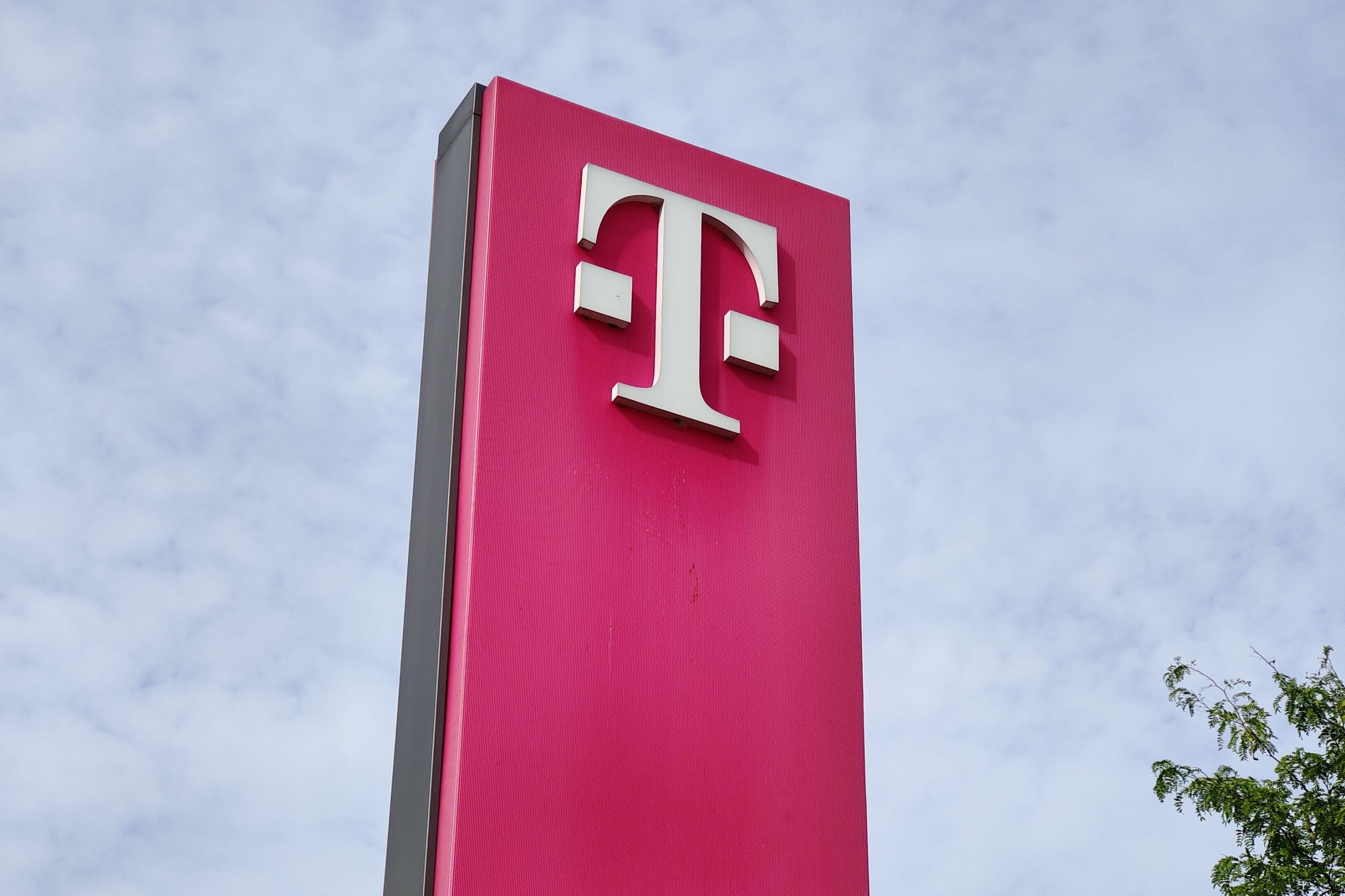 #Daten aus Telefonbuch abgetippt: Telekom geht gegen Wettbewerber vor