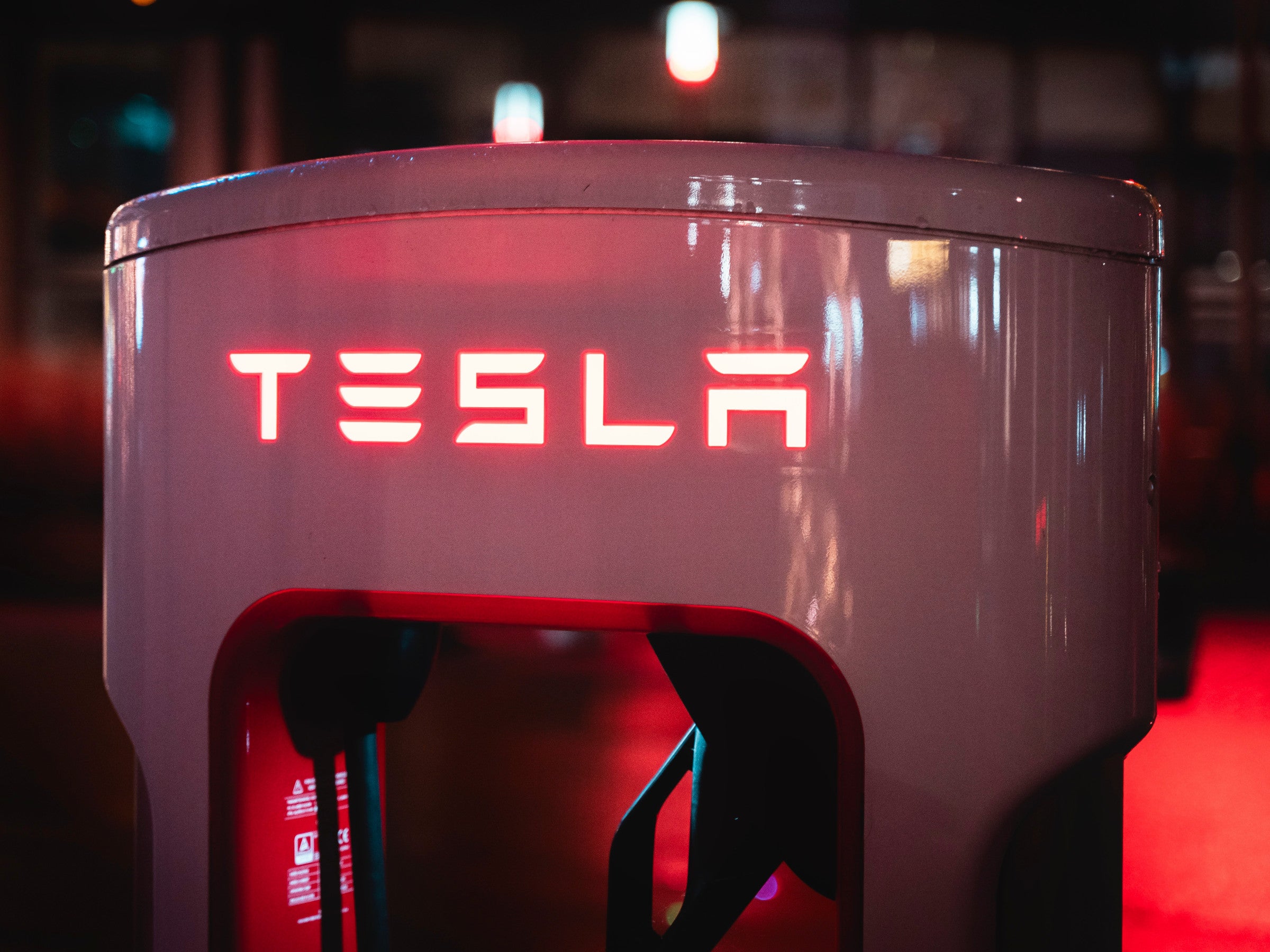 #Tesla lügt schon wieder: Tausende Kunden in Deutschland reingelegt