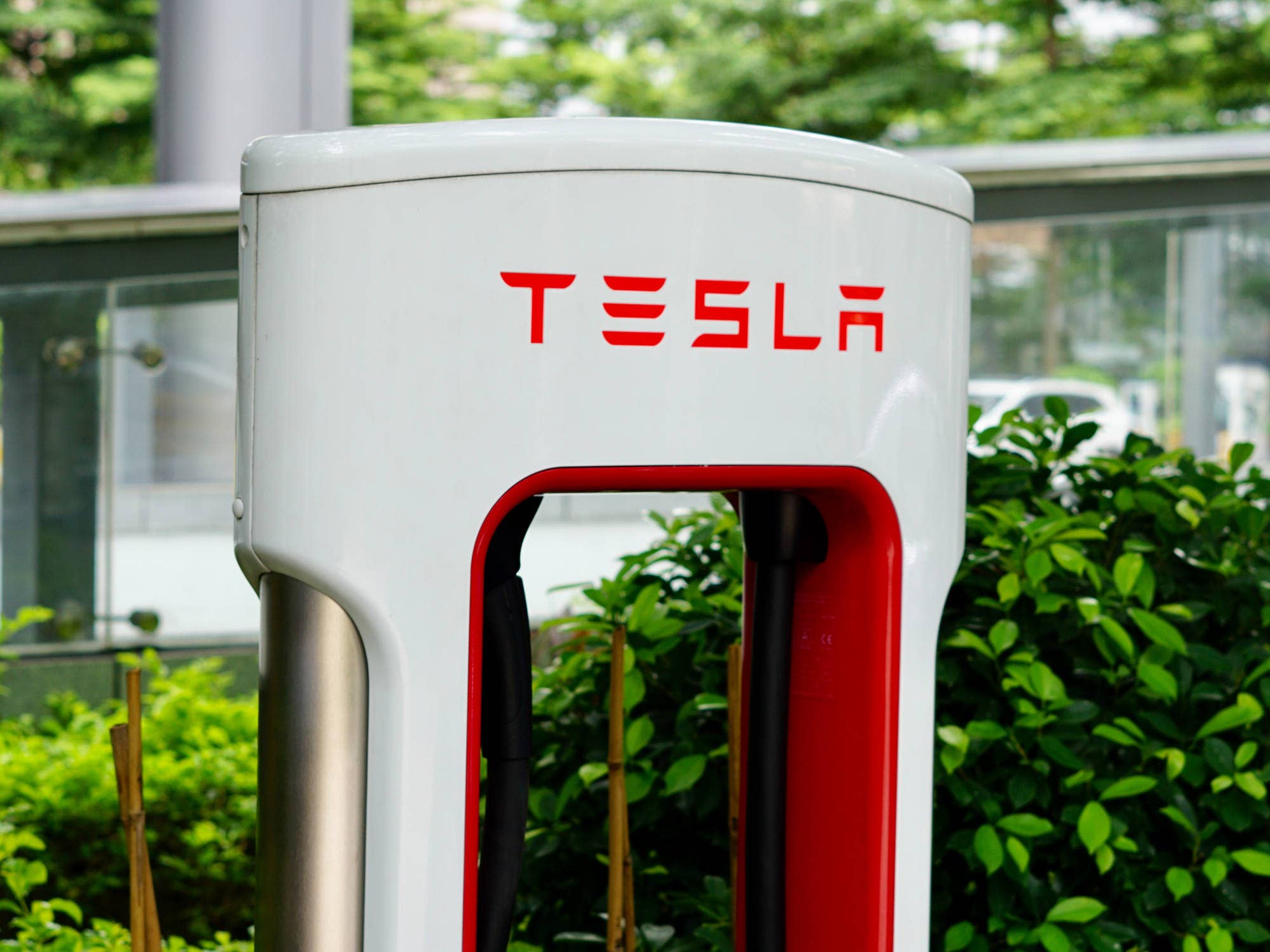 Tesla Supercharger Massive Preissenkung auf TopNiveau