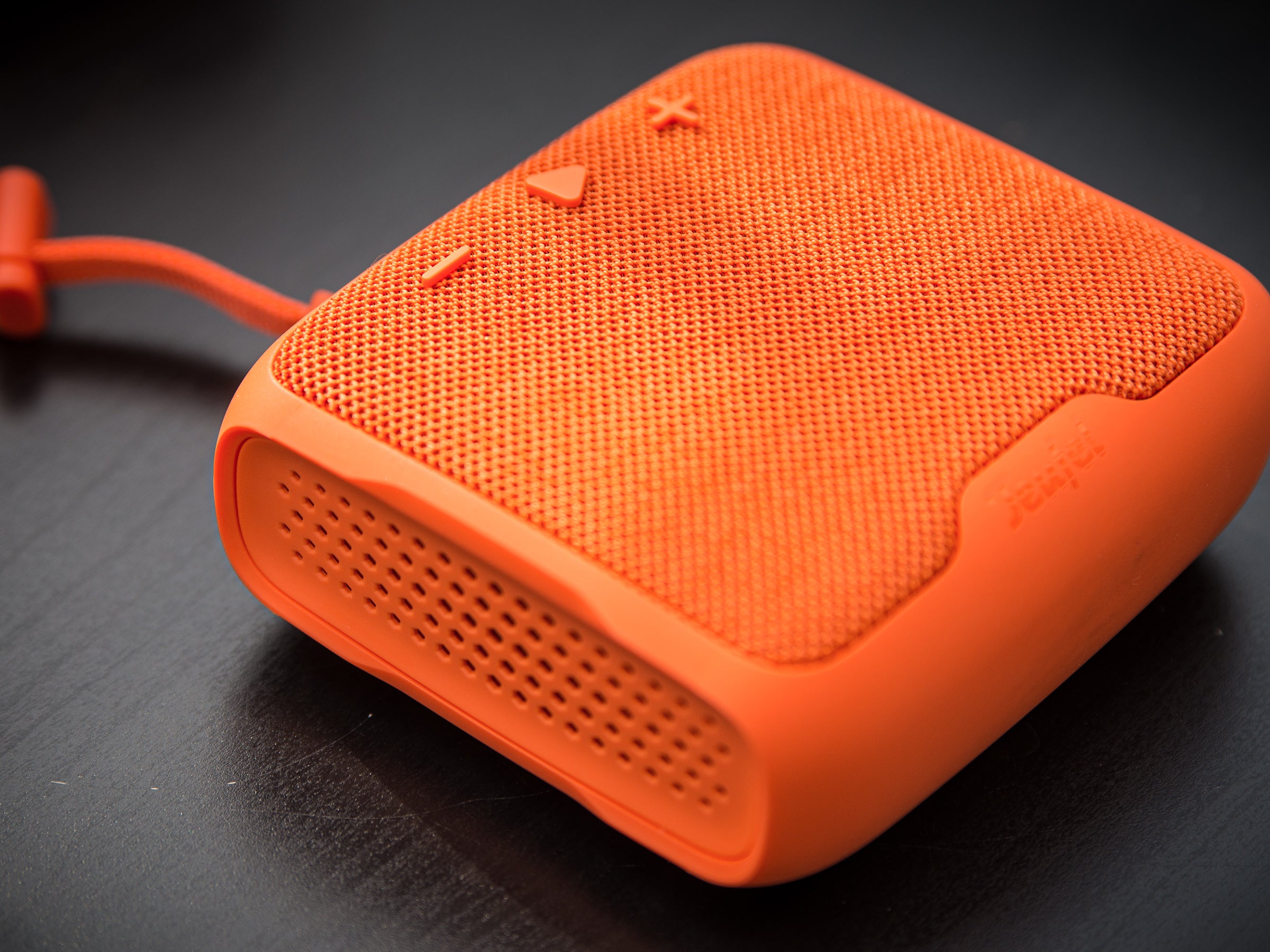 In der Farbe Orange ist der Teufel Boomster Go ziemlich auffällig In der Farbe Orange ist der Teufel Boomster Go ziemlich auffällig