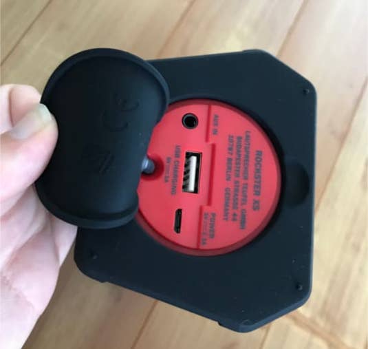 Teufel Rockster XS, Bluetooth, Lautsprecher, NFC, Anschlüsse, Aux in, USB Teufel Rockster XS, Bluetooth, Lautsprecher, NFC, Anschlüsse, Aux in, USB