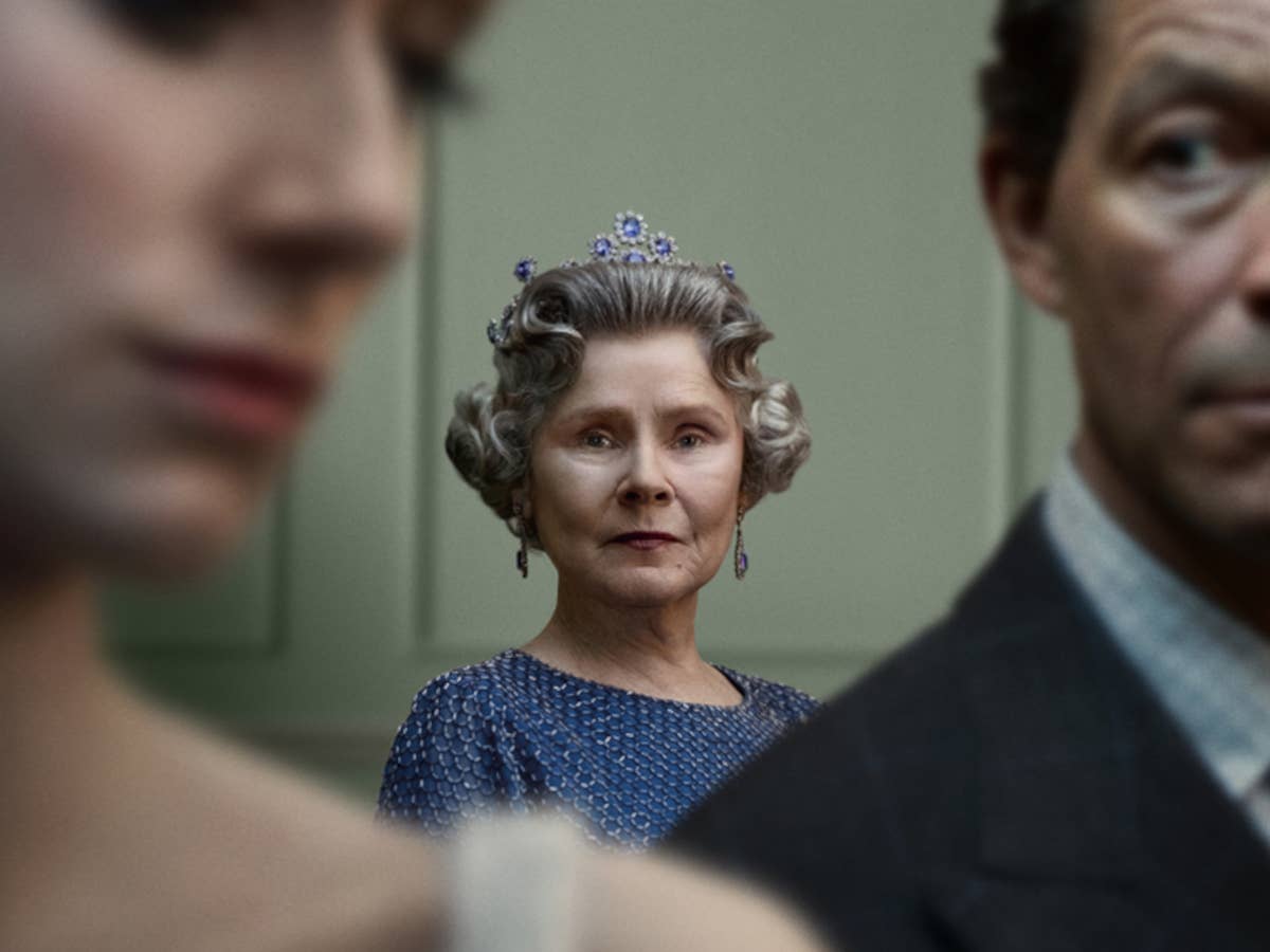 Imelda Staunton erstmals als Queen Elizabeth II in 