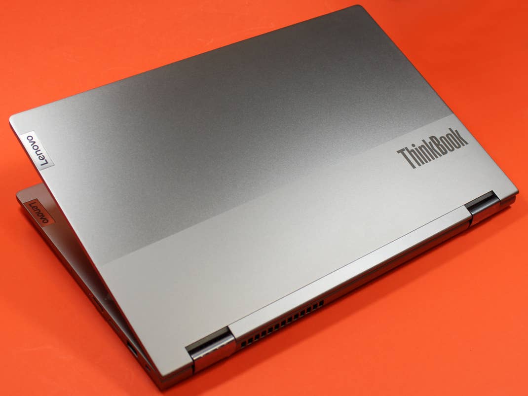 Deckel des Lenovo Thinkbook 14s