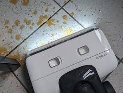 Tineco FLOOR One S7 Steam wischt Kaffee-Flecken auf