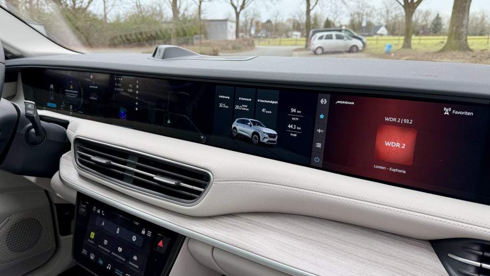 Displays im Togg T10X.