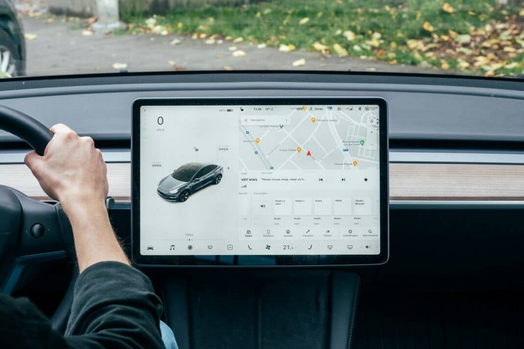 Touchscreen im Auto: Wessen Idee war das?!