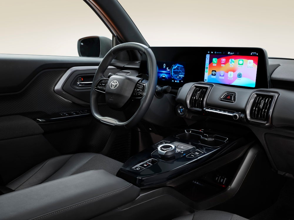 Blick in das Cockpit des Toyota Urban Cruiser.