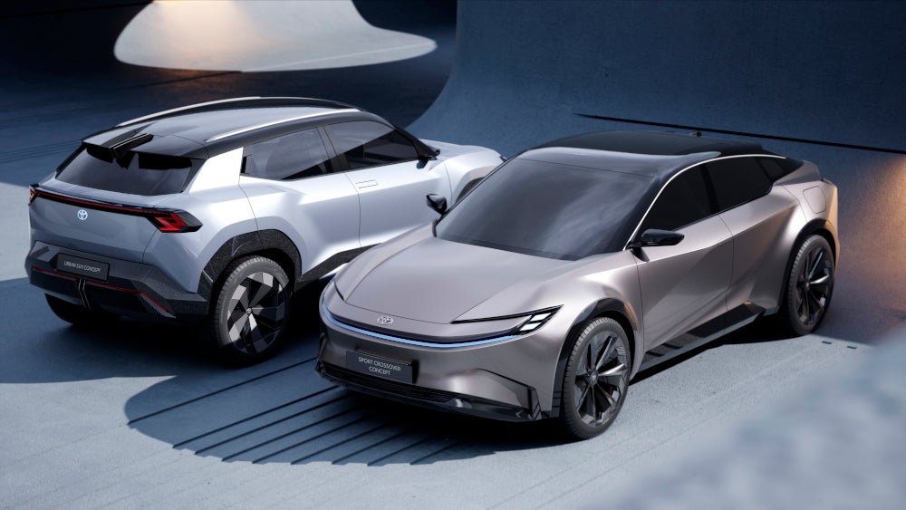 Toyota Urban SUV Concept (links) und Toyota Sport Crossover Concept.