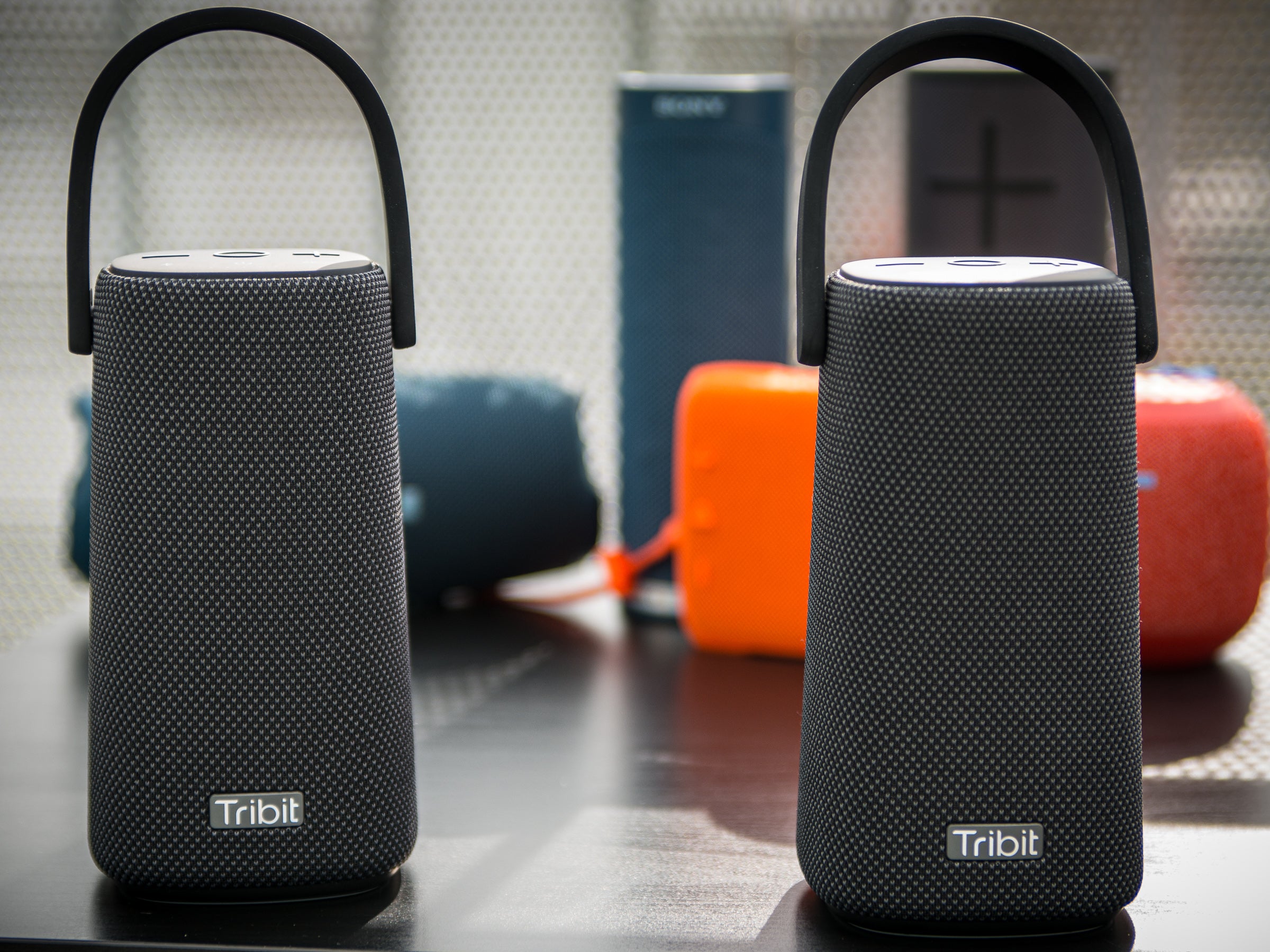 Im Duo liefern die Bluetooth-Lautsprecher einen tollen Stereo-Klang Im Duo liefern die Bluetooth-Lautsprecher einen tollen Stereo-Klang