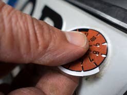 TÜV mit überraschender Neuerung: Das passiert jetzt bereits vor der Hauptuntersuchung