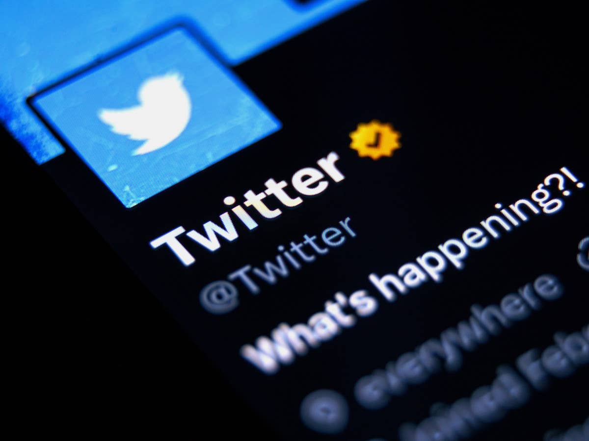 Blaues Twitter-Häkchen lockt in fiese Geldfalle Twitter, X