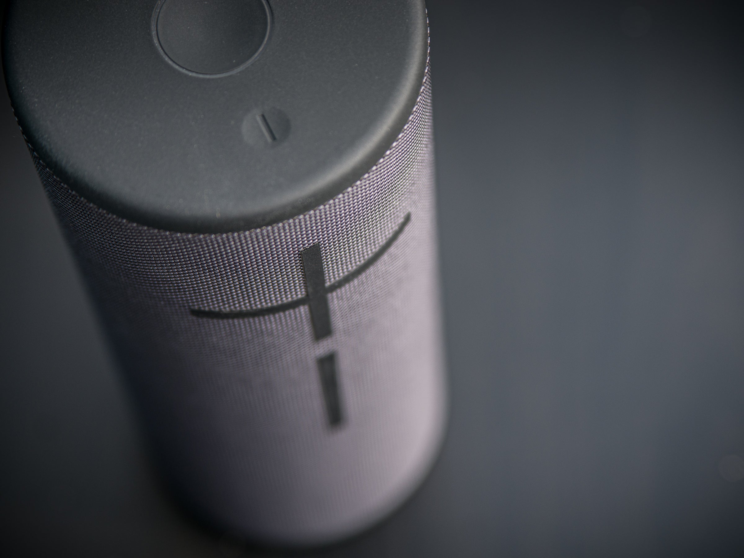 Der UE Megaboom 3 liefert zwar 360° Klang, der Sound könnte aufgrund der Größe aber besser sein Der UE Megaboom 3 liefert zwar 360° Klang, der Sound könnte aufgrund der Größe aber besser sein