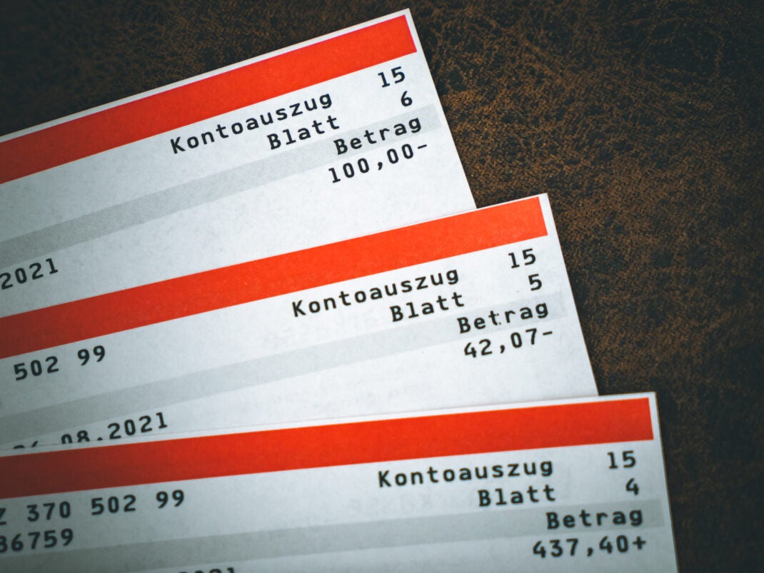 Neues Gesetz bei Überweisung: Wer es ignoriert, muss mit Bußgeld rechnen