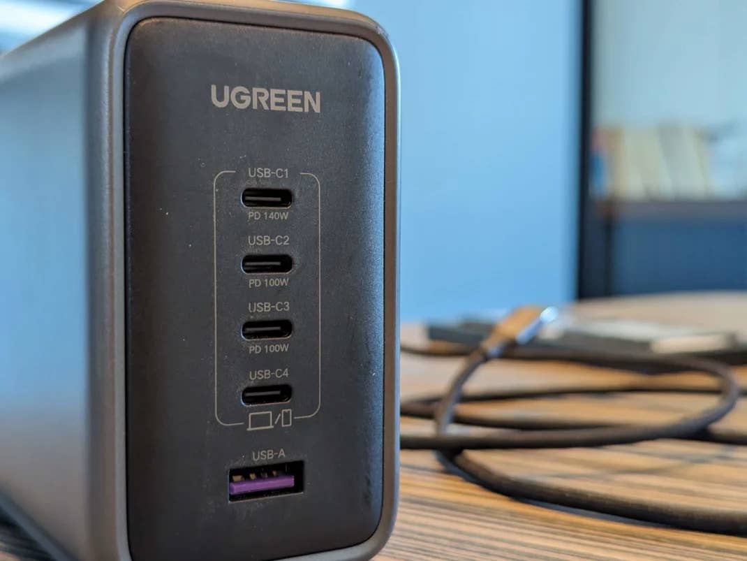 Ugreen Nexode 300W