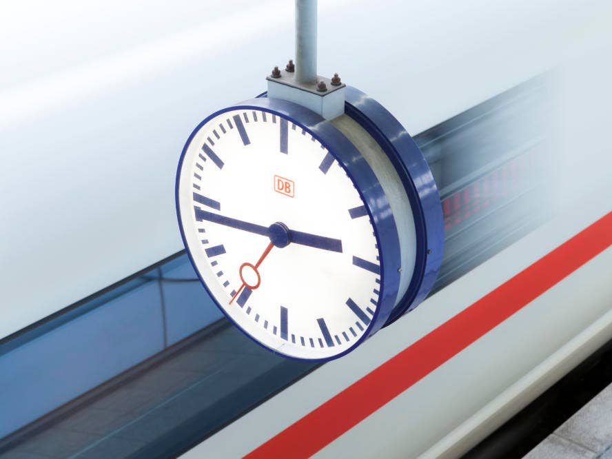 Uhr Deutsche Bahn