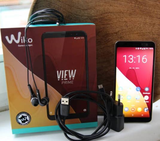 Unboxing Wiko View Prime
